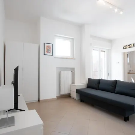 Dai Bersaglieri Big House Bari