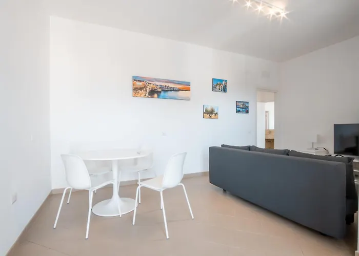 Dai Bersaglieri Big House Apartment Bari