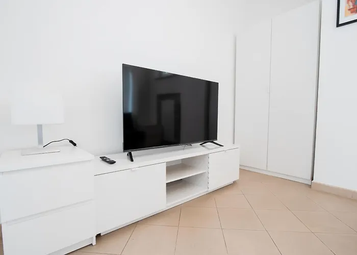 Dai Bersaglieri Big House Apartment Bari
